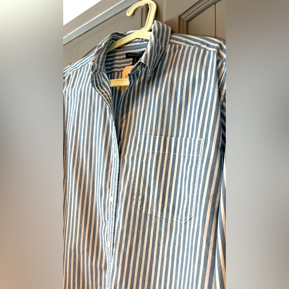 Banana Republic L/S Oversized Blue/White Striped Shirt, Size Small, 100% Cotton - Picture 5 of 8